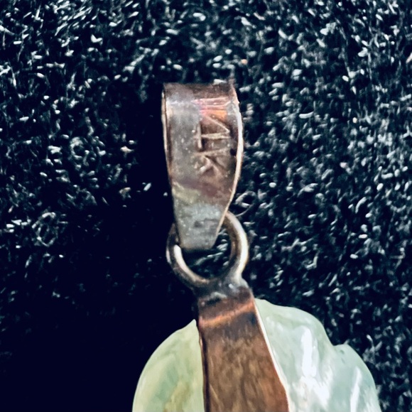 Vintage Carved Jade 14K Yellow Gold Pendant Marked 585 - Picture 4 of 9